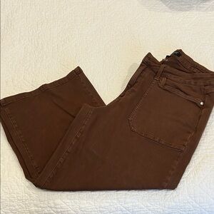 Women’s cropped jeans